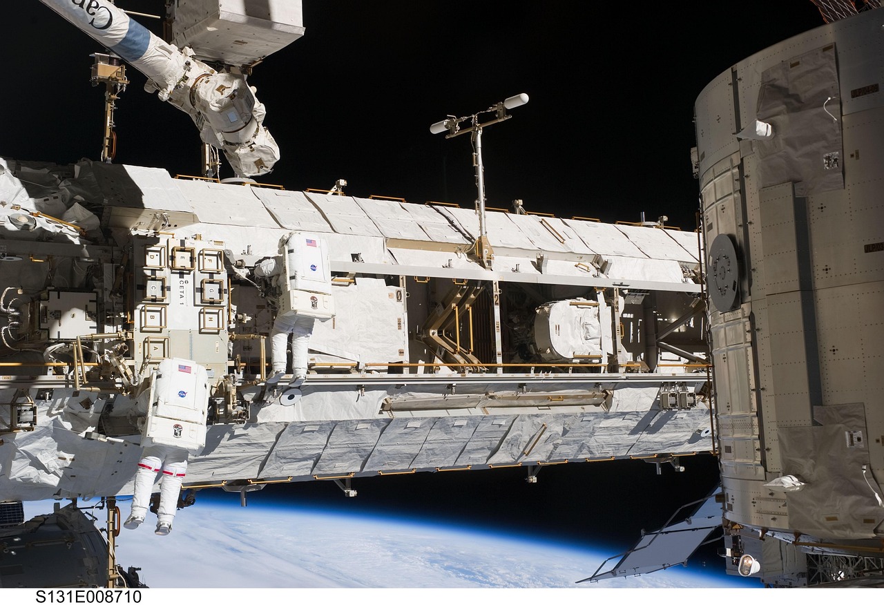 宇宙ビジネスの未来：地球外資源採掘とその経済的インパクト